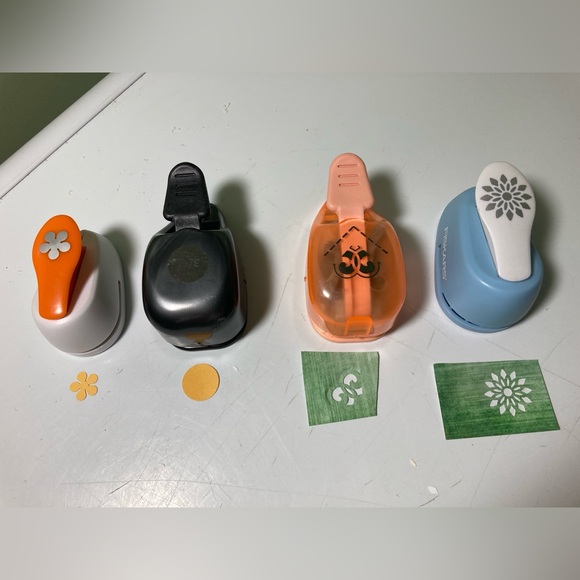 Fiskars Other - Set of 4 Craft Paper Punches
